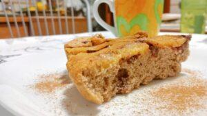 Torta di mele profumata a prova di intollaranze